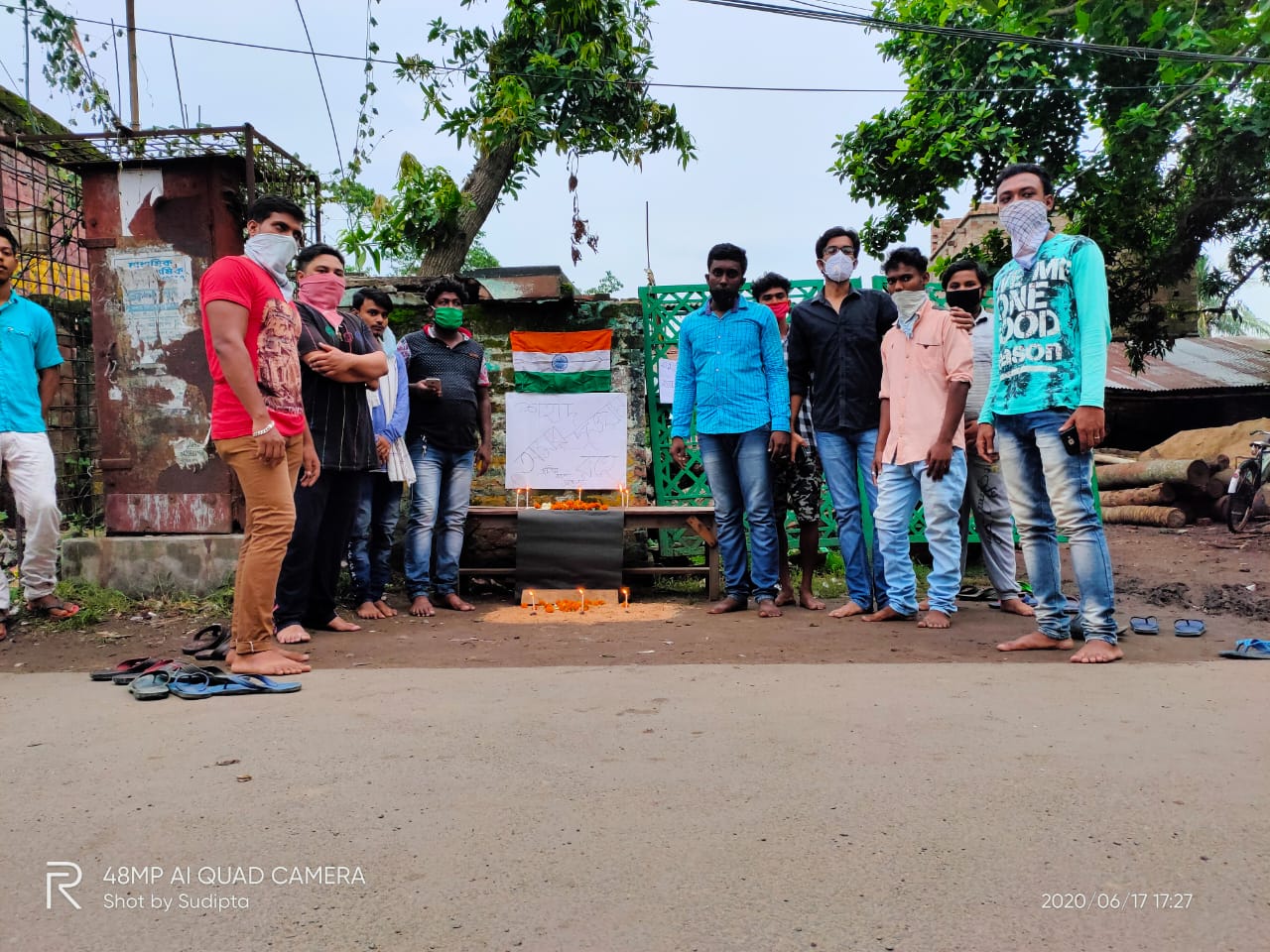 লাদাখে ভারত-চিন সংঘর্ষে শহিদ হুগলি জেলার রাজেশ। স্মৃতির উদ্দেশ্য মাল্যদান ও শ্রদ্ধা