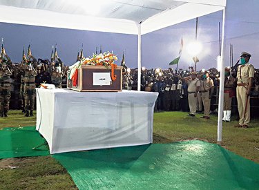 লাদাখে শহিদ বাংলার দুই সেনার নামে এককালীন বিত্তি দেবে মাদ্রাসা ফোরাম