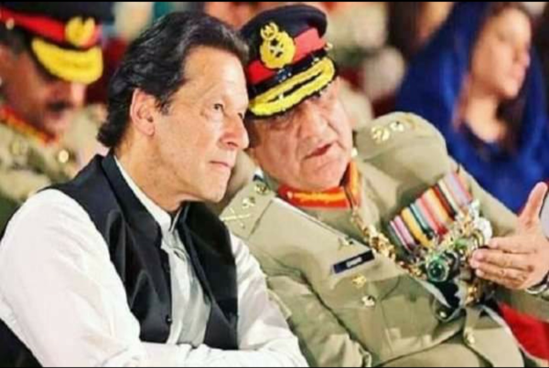 ফের পাকিস্তান কে নিয়ন্ত্রণ করছে সেনাবাহিনী: