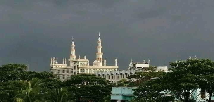 হাটহাজারী মাদ্রাসার মুহতামিম আল্লামা আহম্মদ শফি নায়েবে মুহতামিম আল্লামা শেখ আহমদ সাহেব।।