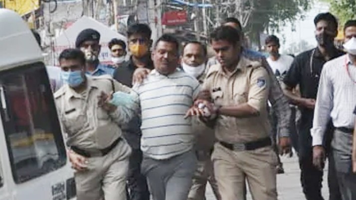 মাফিয়া বিকাশ দুবেকে মেরে ফেলার পূর্ব পরিকল্পনা ছিল?