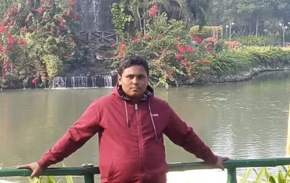 ৭৫ শতাংশ পেয়ে পাস করল শুভ্রজিৎ, কিন্তু জেনে যেতে পারলনা নাম্বার