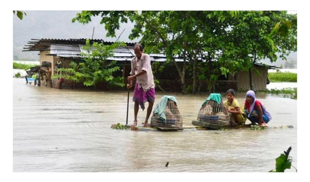 অসমে বন্যায় মৃত্যুর শতাধিক, জলের তলায় ২৬ জেলা