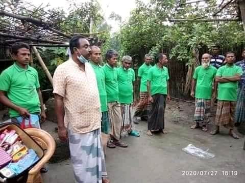 গাইবান্ধায় নিউ লাইফ ফাউন্ডেশনের উদ্যোগে গেন্জি ও এক অসহায় পরিবারের মেয়ের বিয়ের উপহার সামগ্রী বিতরন।
