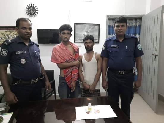 গাইবান্ধা জেলার পলাশবাড়ীতে ইয়াবাসহ দুই মাদক কারবারি আটক।