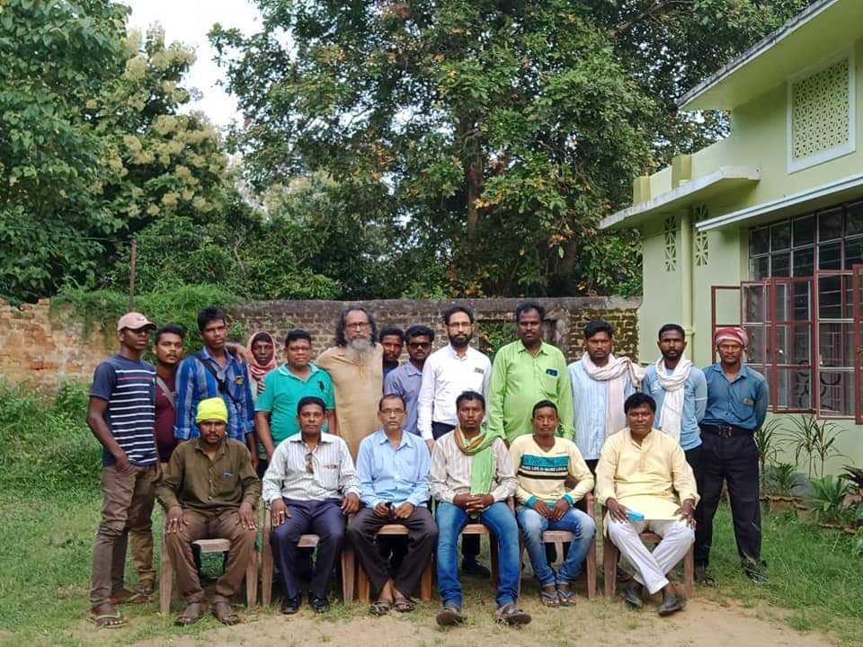 মানিক ফকিরের হাত ধরে দামাল বাংলায় যুক্ত হচ্ছেন আদিবাসীরা