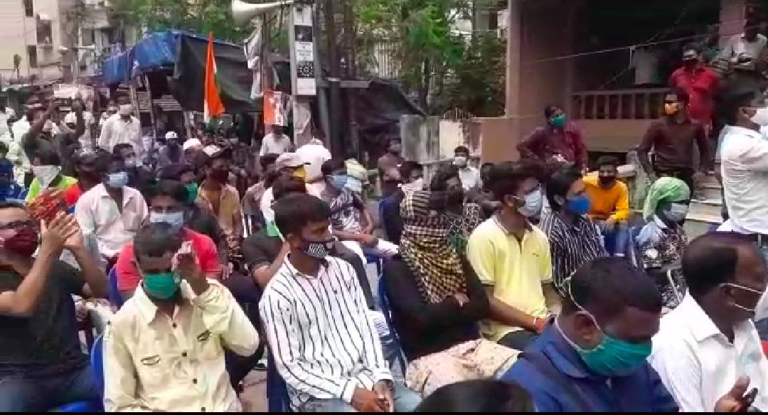 কেন্দ্রের জনবিরোধী নীতির বিরুদ্ধে পথসভা কোর্টমোড় অঞ্চলে