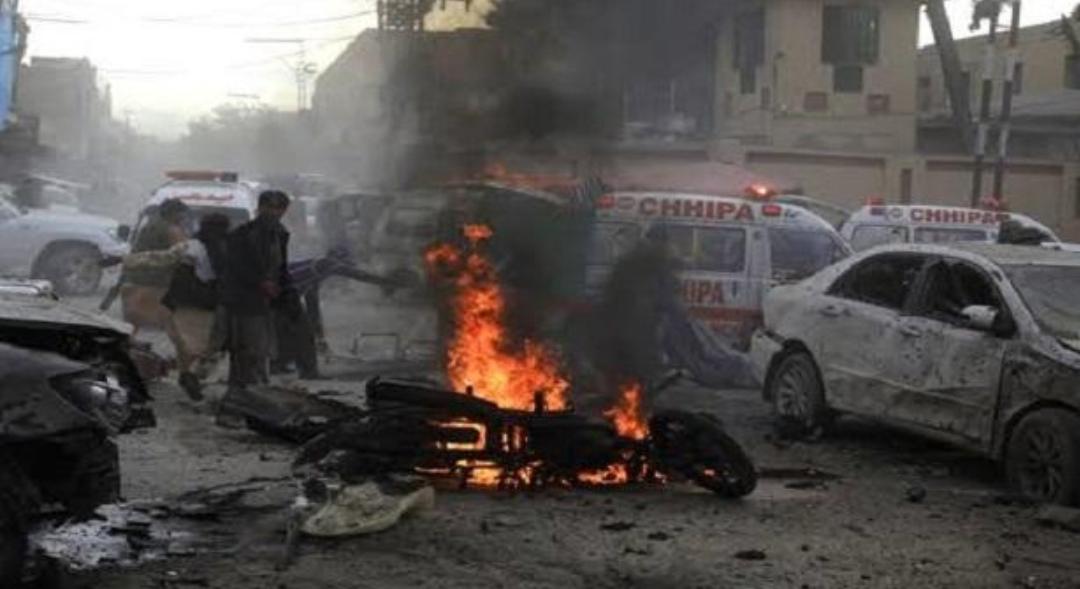 ভয়াবহ বোমায় কেঁপে উঠল পাকিস্তান, মৃত ৬