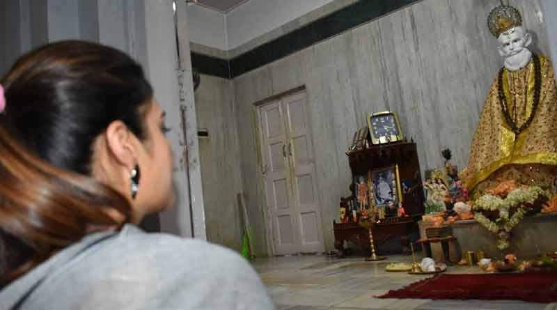 ‘ঈশ্বর এক ও অদ্বিতীয়’, লোকনাথ বাবার জন্ম তিথি উপলক্ষে শ্রদ্ধা জানিয়ে বললেন নুসরত