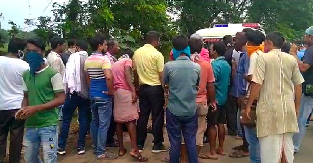 জাতীয় সড়কে দুর্ঘটনা, ড্রাইভারসহ আহত একাধিক