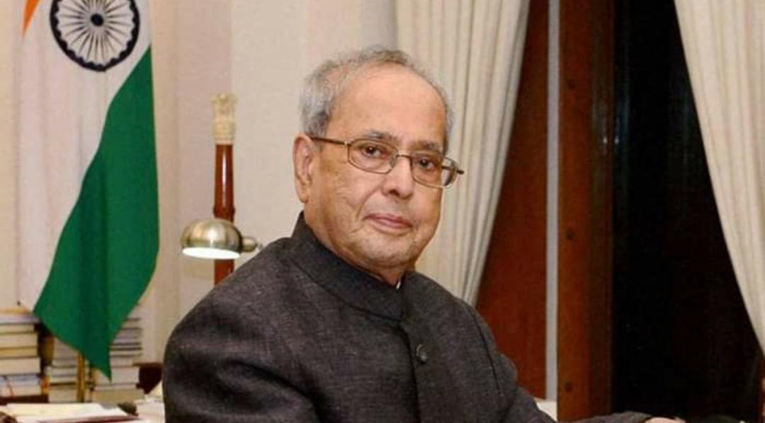 শারীরিক উন্নতি হয়েছে প্রাক্তন রাষ্ট্রপতির! প্রণবকে নিয়ে আশা দেখালেন ছেলে অভিজিৎ