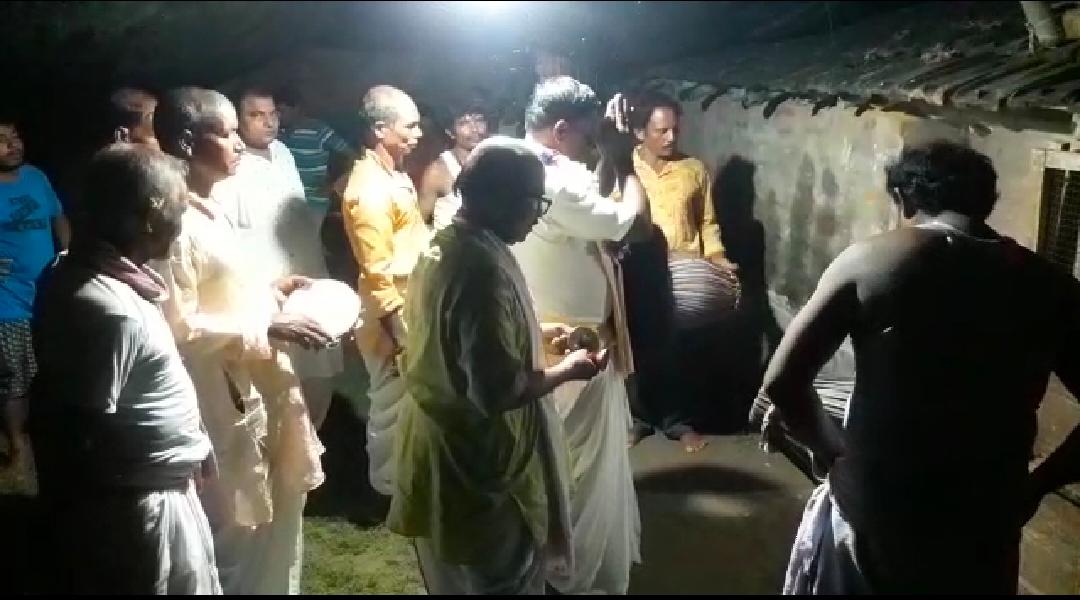 করোনা পরিস্থিতিতে আর্থিক সংকটে মনসা গানের শিল্পীরা