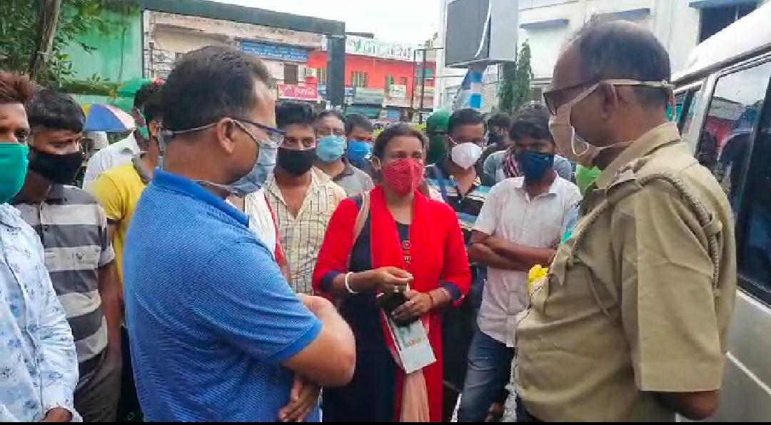 আসানসোল জেলা হাসপাতালে সদ্য জাতের মৃত্যুকে কেন্দ্র করে বিক্ষোভ