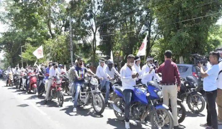 করােনা আবহেও নাগরিকত্ব আইন বাতিলের দাবীতে আসুর বাইক সমদল