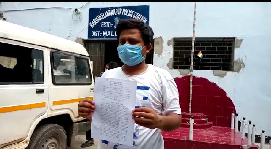 মালদায় দূর্নীতির খবর করতে গিয়ে তৃণমূল নেতারা মারধর করল সাংবাদিক কে, চাঞ্চল্য