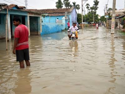 প্রবল বৃষ্টির জেরে দুর্ভোগে গুজরাত ও বিহার
