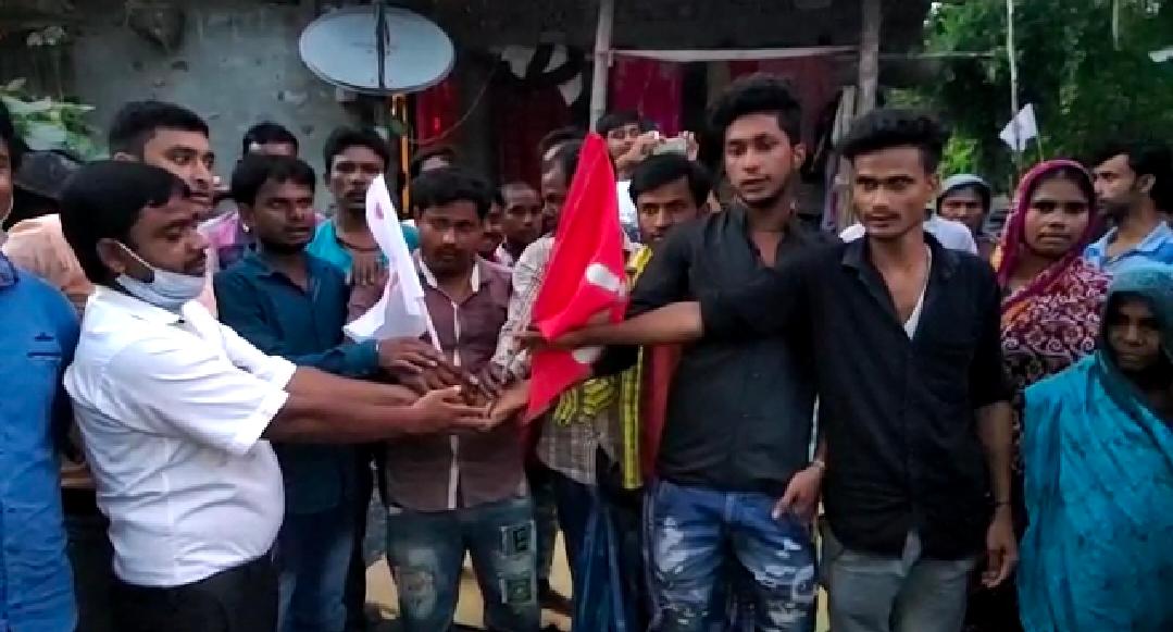 বামেদের ভীত শক্ত করতে অন্য দল থেকে বামে আসার হিড়িক পড়েছে