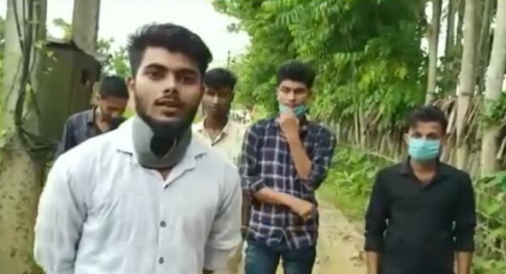 হাইলাকান্দির নিশ্চিন্তপুর ও লক্ষীনগর এলাকার প্রধান সড়ক বেহাল ক্ষোভ প্রকাশ যুব সমাজের