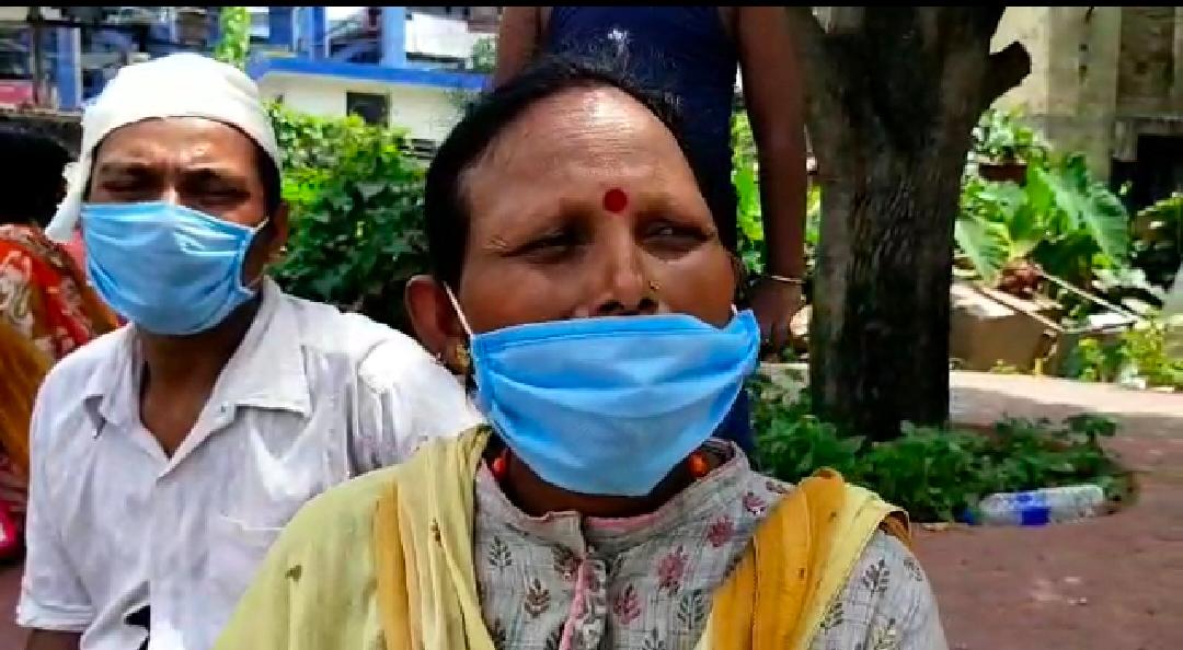 সাউন্ড বক্স বাজানোকে কেন্দ্র করে মারধর, অভিযোগ চার প্রতিবেশীর বিরুদ্ধে