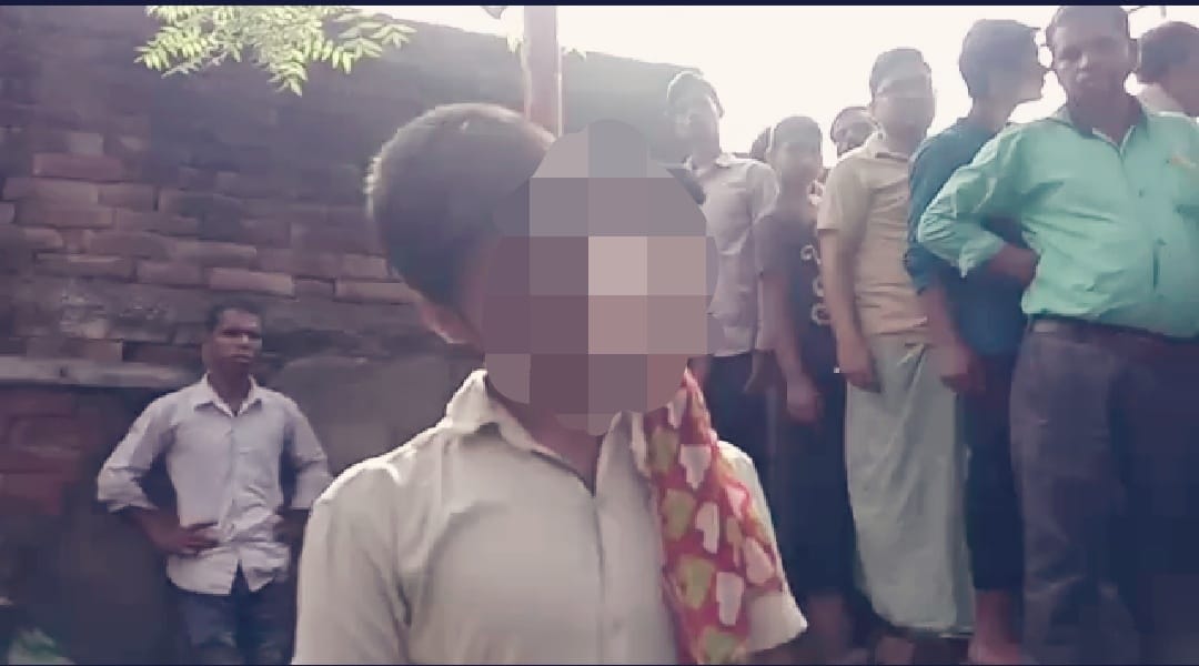 নবম শ্রেণীর ছাত্রর ঝুলন্ত দেহ উদ্ধার, ঘটনায় চাঞ্চল্য ছড়ালো এলাকায়