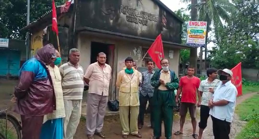 বামফ্রন্টের পক্ষ হইতে প্রয়াত রাষ্ট্রপতি প্রণব মুখোপাধ্যায় কে স্মরণ