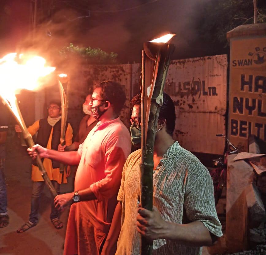 কেন্দ্রের নীতির বিরুদ্ধে বিক্ষোভ সমাবেশ “মশাল মিছিল”