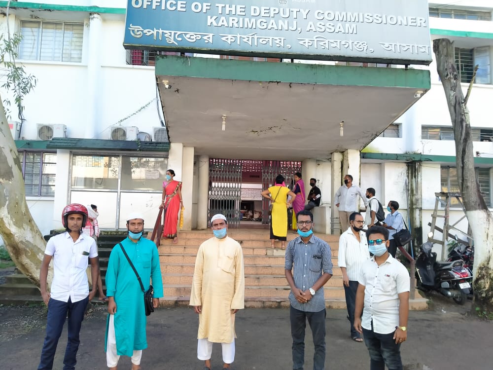 আসাম-ত্রিপুরার ২০৮ নং জাতীয় সড়ক খোলার দাবিতে ডিসির নিকট স্মারক পত্র আমসু-র