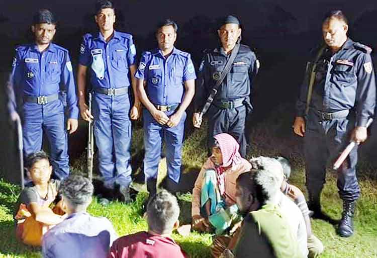 পাকুন্দিয়া হোসেনপুরে ব্রহ্মপুত্র নদীতে অবৈধভাবে বালু উত্তোলনে কারাদণ্ড ১০ জন