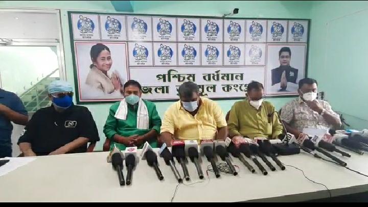 মমতা বন্দ্যোপাধ্যায়ের নির্দেশে উত্তর প্রদেশের ঘটনার তীব্র প্রতিবাদে সরব রাজ্যের প্রতিটি জেলা ও ব্লক স্তরে