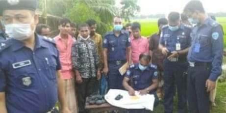 বাঁশখালীতে বিপুল পরিমাণ ইয়াবাসহ আটক(০২দুই)