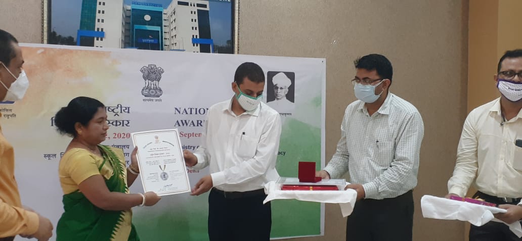 জাতীয় শিক্ষিকা পশ্চিমবঙ্গের টোটোপাড়ার কাণ্ডারী মিশা ঘোষালকে অভিনন্দন সর্বধর্ম সমন্বয় সভা’র