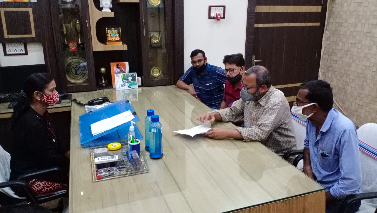 রানীগঞ্জে পানীয় জল ও অন্যান্য সমস্যা নিয়ে ১১দফা বিশিষ্ট এক দাবি পত্র পেশ করল সিপিএম