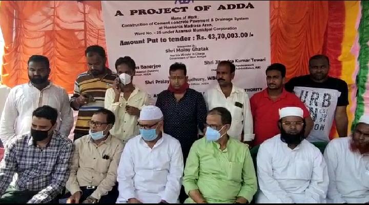 আসানসোলে সড়ক নির্মাণ ও নিকাশি কাজের ভিত্তিপ্রস্তর স্থাপন করলেন মন্ত্রী মলয় ঘটক