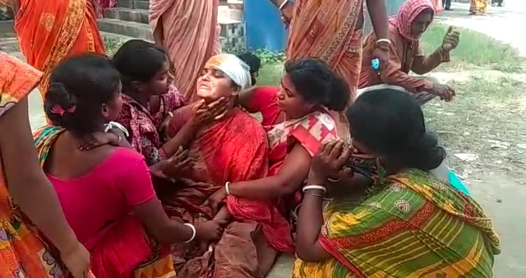 রানীনগরে জমি সংক্রান্ত বিবাদের জেরে, ছেলেকে কুপিয়ে খুন করল বাবা ও সৎ মা