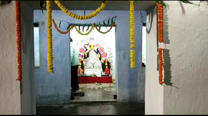 আসানসোলের কুলটির ভুতের গ্রামে কোজাগরী লক্ষী পুজোর আয়োজন