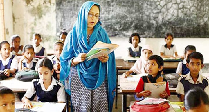 লকডাউনের জেরে বন্ধ টিউশন, বিপাকে গৃহশিক্ষকরা, সুযোগ নিচ্ছেন শিক্ষকদের একাংশ