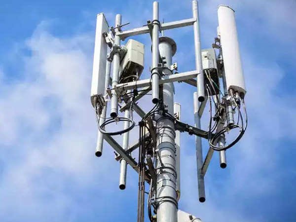 জিও’র বিরুদ্ধে আক্রমণাত্মক পাঞ্জাবের কৃষকরা, ভাঙচুর করা হলো ১৫০০ জিও টাওয়ার