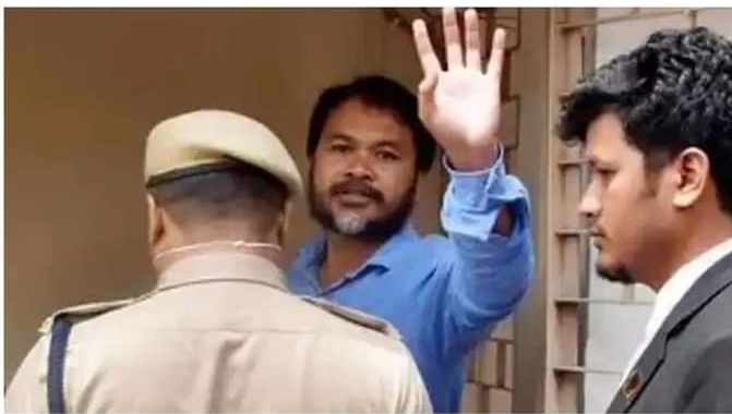 NIA কার জন্য কাজ করে? বিজেপিতে যোগ দিতে বলেছিল রাষ্ট্রীয় সংস্থাটি!