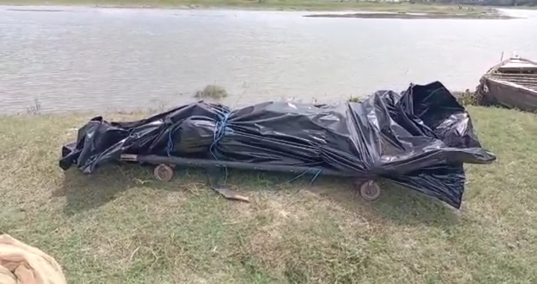 মালদায় মহানন্দা নদী থেকে উদ্ধার মা,মেয়ের মৃতদেহ, এলাকায় চাঞ্চল্য