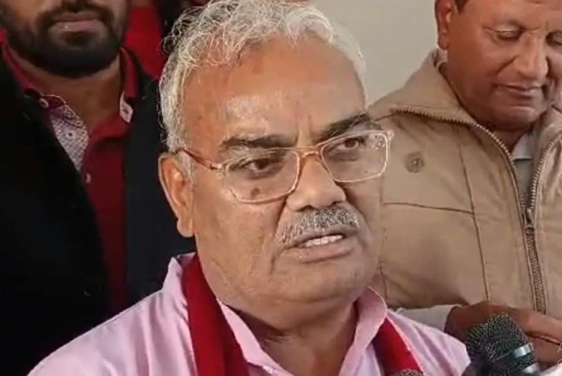 আকবরকে ধর্ষক বললেন রাজস্থানের শিক্ষামন্ত্রী