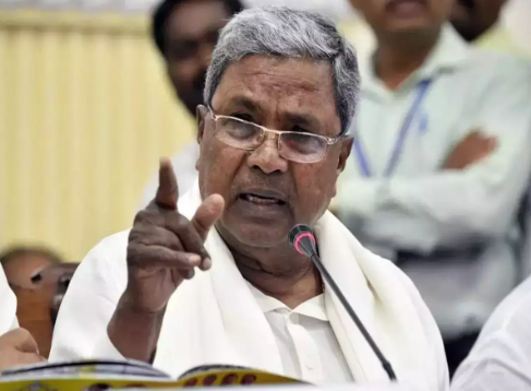 হিন্দু মন্দিরে কর বসানোর সিদ্ধান্তে হোচট খেলো কংগ্রেস সরকার