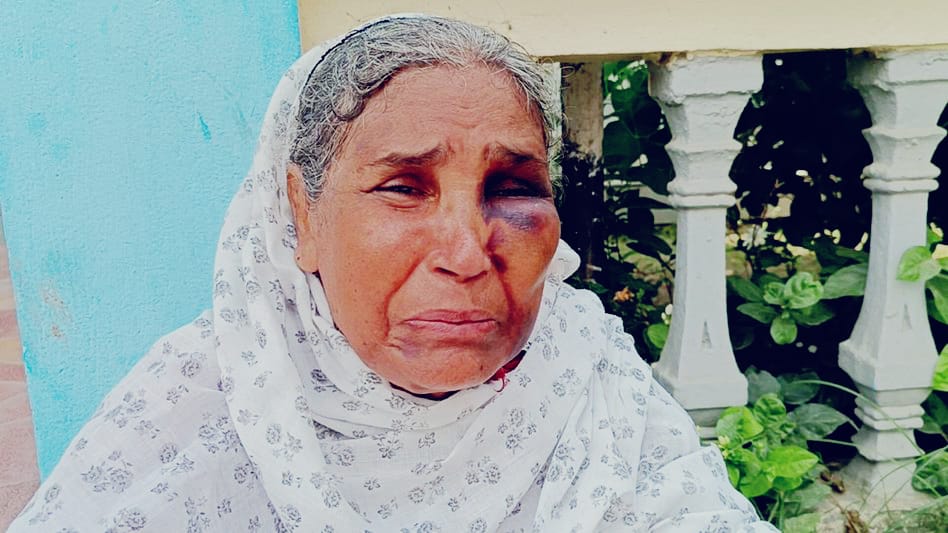 বৌমার কাছে গুড় খেতে চাওয়ায় ছেলের মার খেতে হল বৃদ্ধাকে