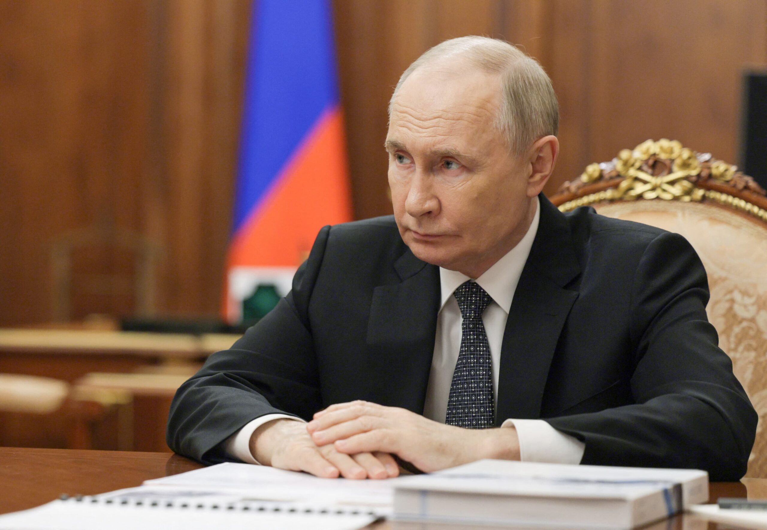 ২০১৫ সালের স্বাক্ষরিত পরমানবিক চুক্তি ভেঙে যাওয়ায়, ইরানের পাশে দাঁড়ালো রাশিয়া