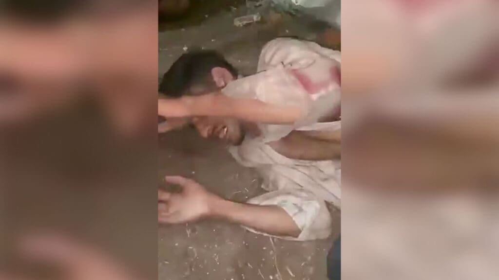 মধ্যপ্রদেশে হিন্দুত্ববাদী গোরক্ষক ব্যক্তিদের হাতে নিহত এক মুসলমান ব্যক্তি, আশঙ্কাজনক অবস্থায় চিকিৎসাধীন আরো একজন