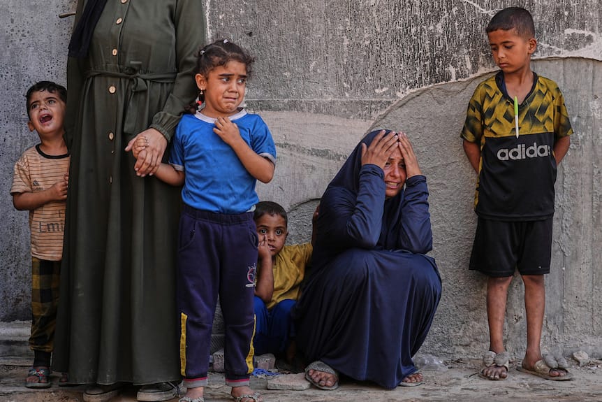 গাজায় ইসরায়েলি বিমান হামলা: ৭২ জনেরও বেশি ফিলিস্তিনি নিহত