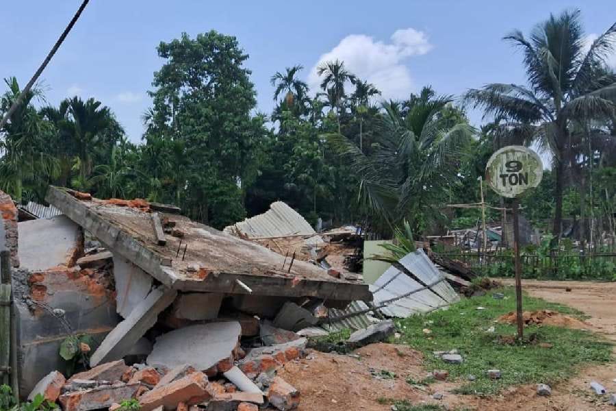 ডবল ইঞ্জিন সরকার পরিচালিত আসামে, মুসলমান নিধান! হেমন্ত বিশ্বশর্মার দাদাগিরি, বিঘ্নিত গণতন্ত্র!