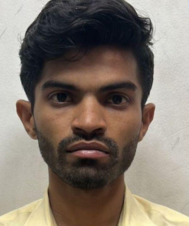 লেডিস টয়লেটে লুকিয়ে ক্যামেরা! ইনফোসিস কর্মীর কীর্তিতে তোলপাড় অফিস