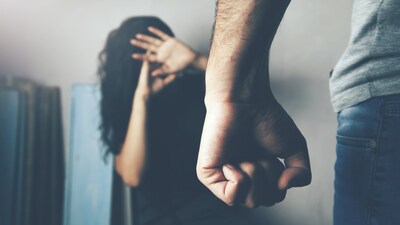 উত্তরপ্রদেশে খাবারে লবণ নিয়ে ঝগড়া, স্বামীর বেধড়ক মারে ৫ মাসের গর্ভবতী স্ত্রীর মৃত্যু, স্বামী গ্রেফতার