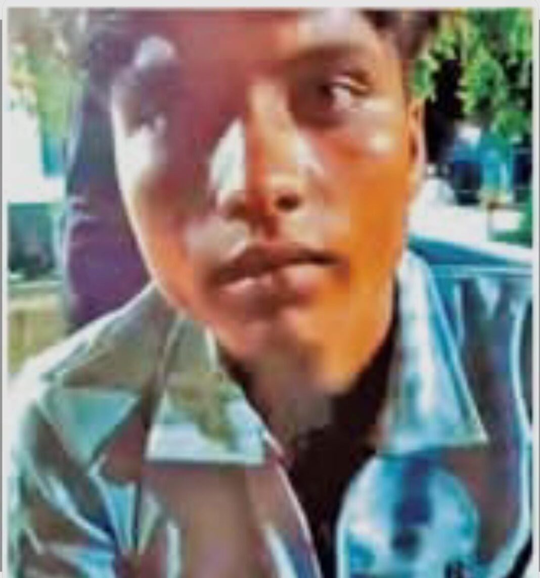 হিন্দু অনুষ্ঠানে খাবার খাওয়ার জন্য নিগৃহীত ও গ্রেফতার মুসলিম যুবক