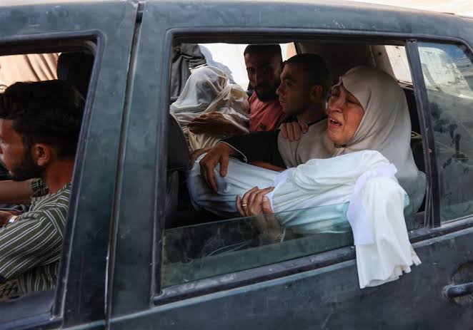 ফের গাজায় ইসরায়েলি হামলায় নিহত ১৭, আহত একাধিক!